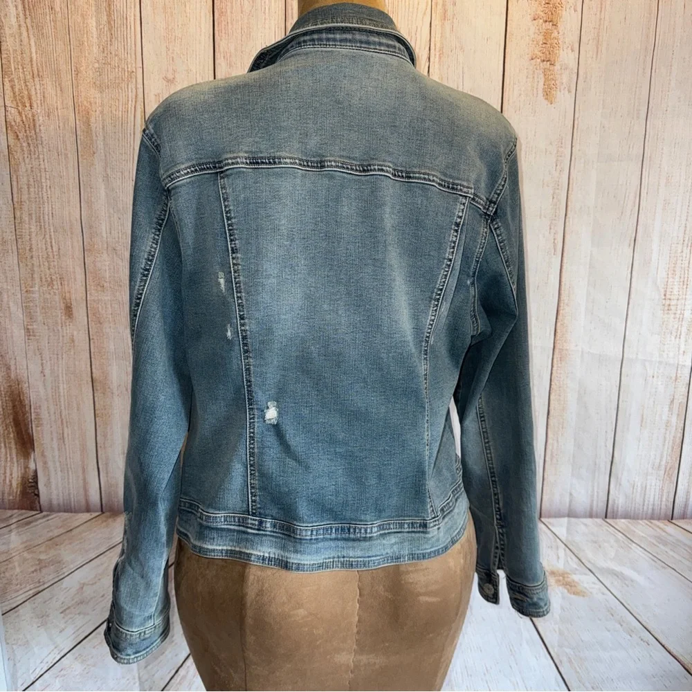Cato est 1946 Classic Jean Jacket- Distressed Blue- Soft Denim- XL 16/18 Stretch - Picture 5 of 10